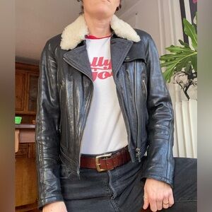 Burberry Brit shearling fur collar black leather moto jacket made in Italy 6